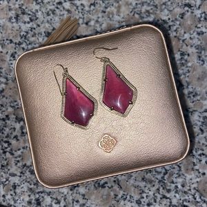 Kendra Scott Sophia Earrings in Burgundy